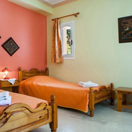 Tzivras Villa&Apartments Lassi  Rum bild