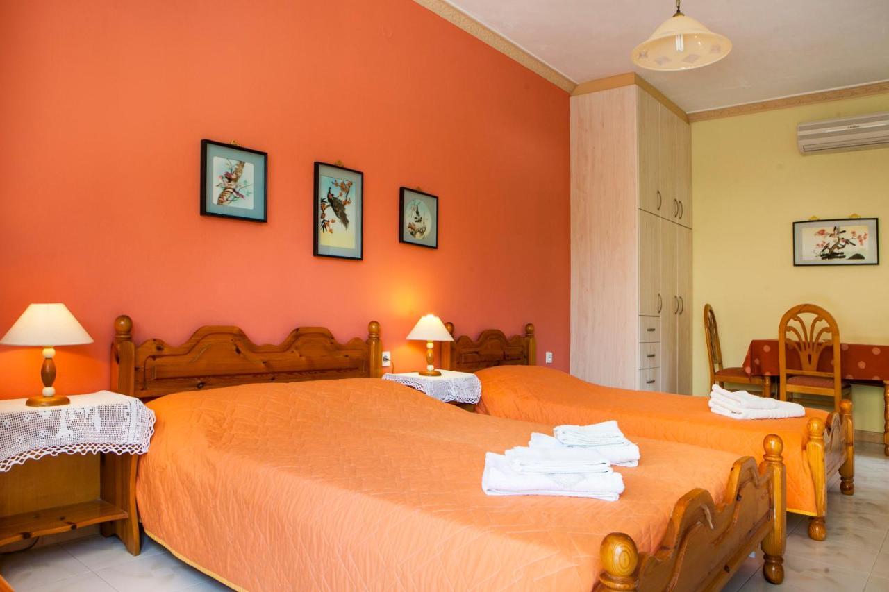Tzivras Villa&Apartments Lassi  Rum bild