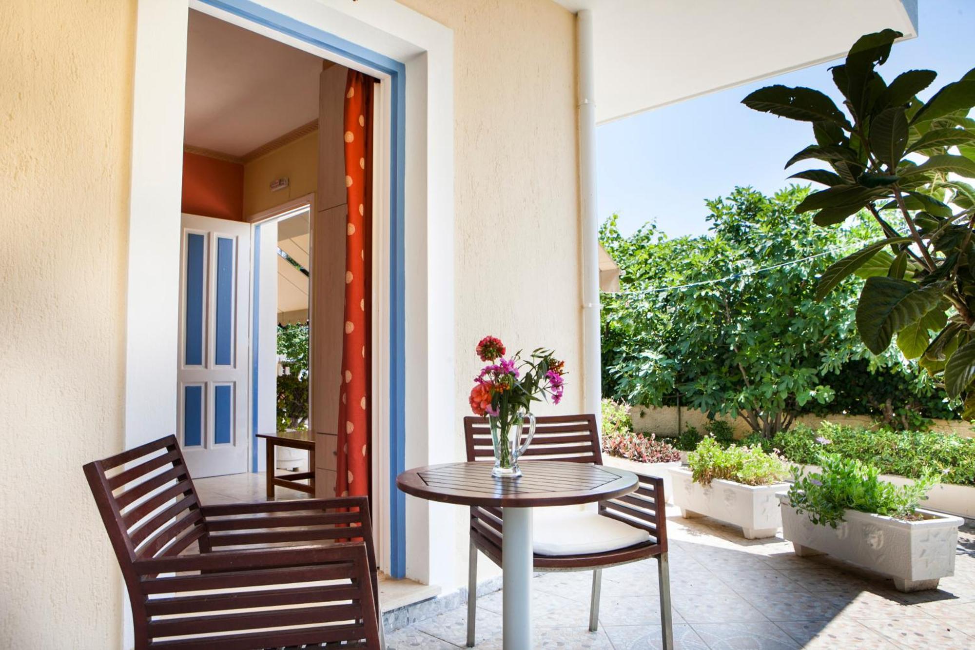 Tzivras Villa&Apartments Lassi  Rum bild