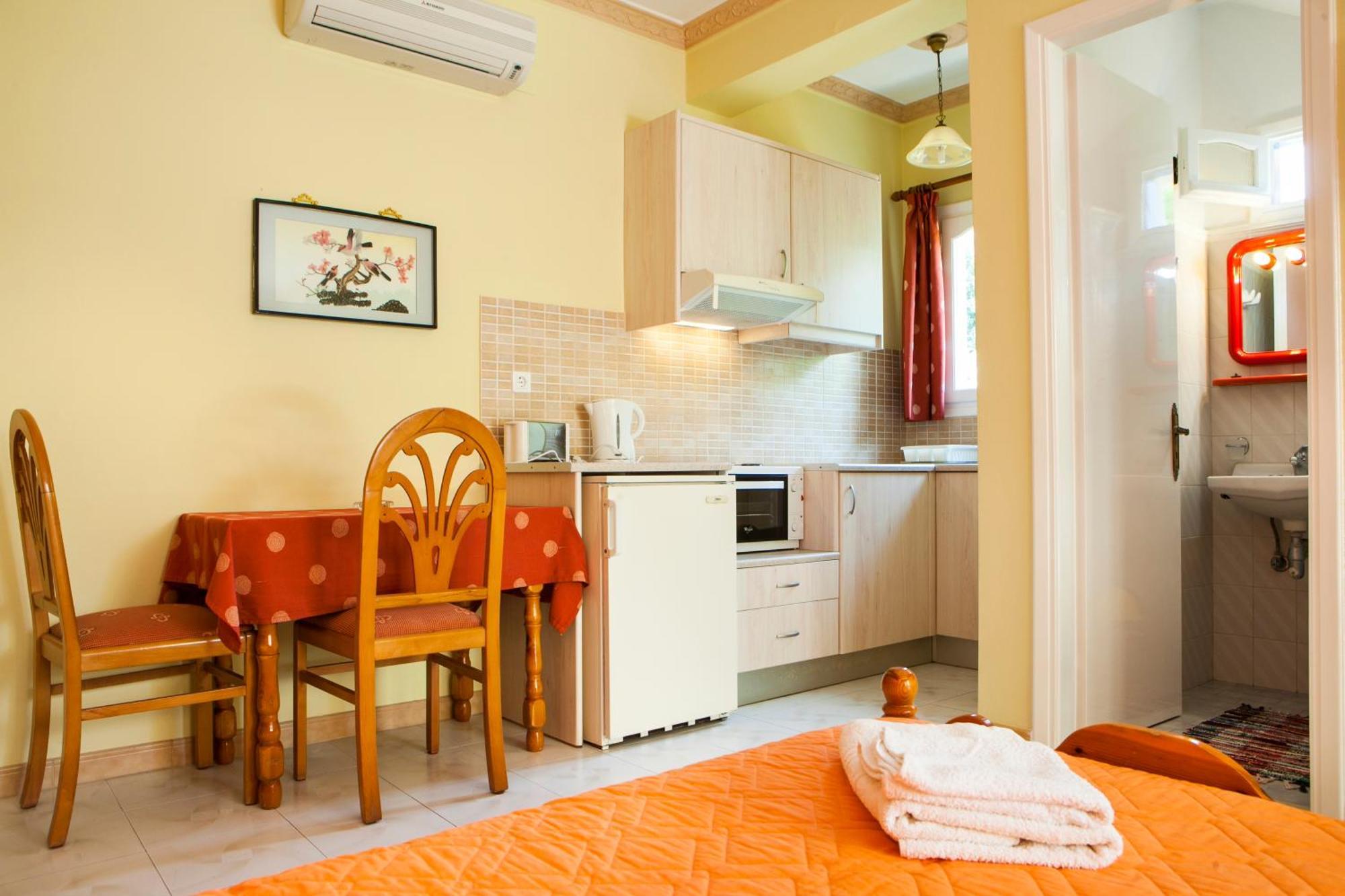 Tzivras Villa&Apartments Lassi  Rum bild
